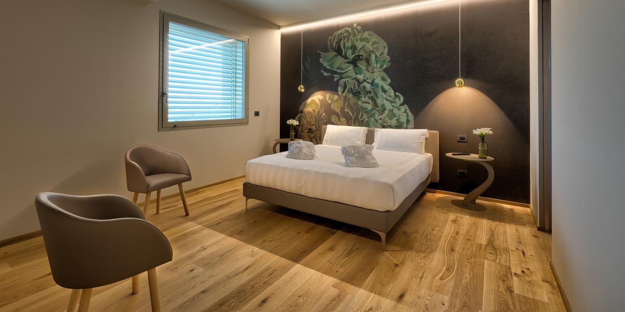 Hotel The Cube Fidenza Εξωτερικό φωτογραφία