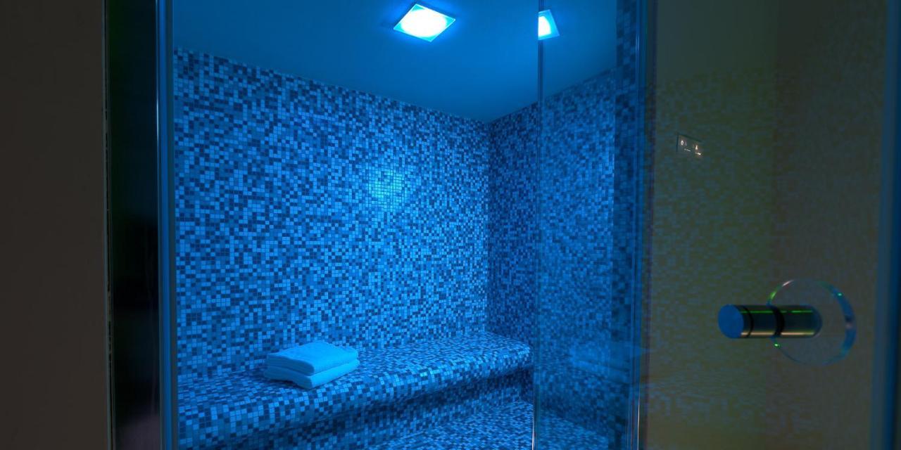 Hotel The Cube Fidenza Εξωτερικό φωτογραφία