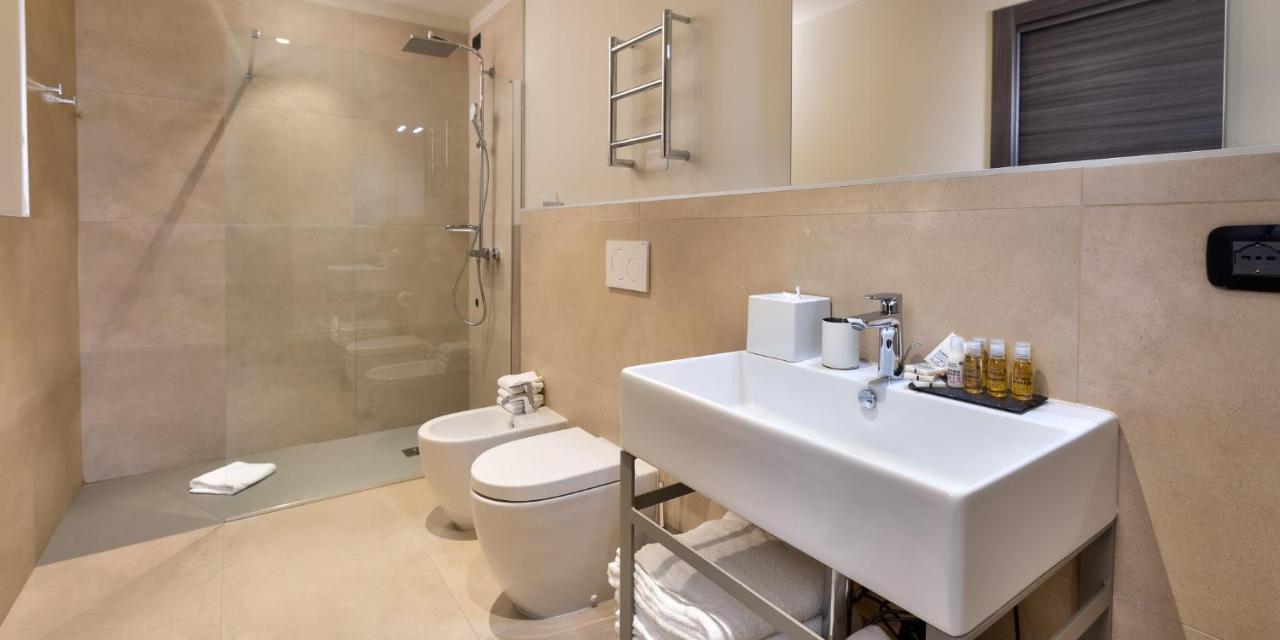 Hotel The Cube Fidenza Εξωτερικό φωτογραφία